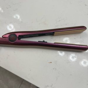 Chi Dual Voltage straightener